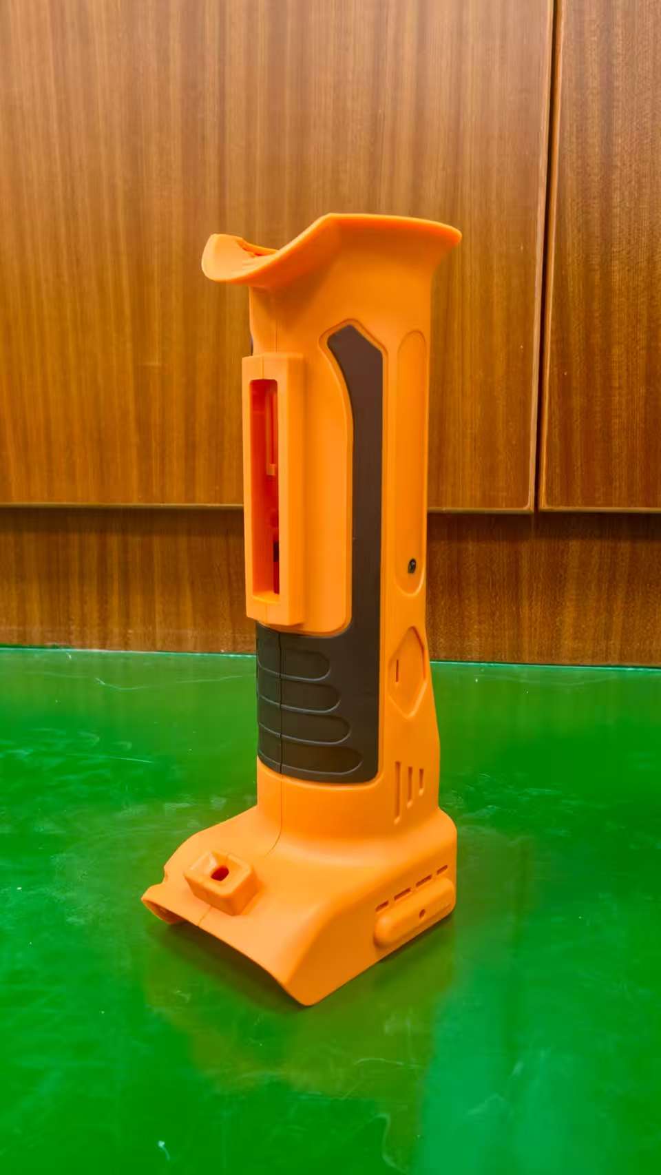 overmolding power tool 2